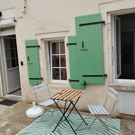 別荘 La Petite Madeleine ラ・ロシェル